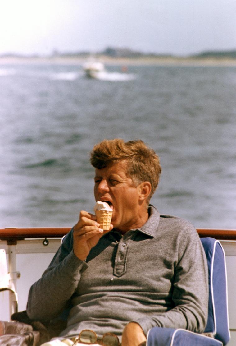 Film Noir Buff Style Forum / Why JFK is a Ivy icon?